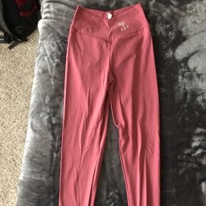 CLS shape leggings